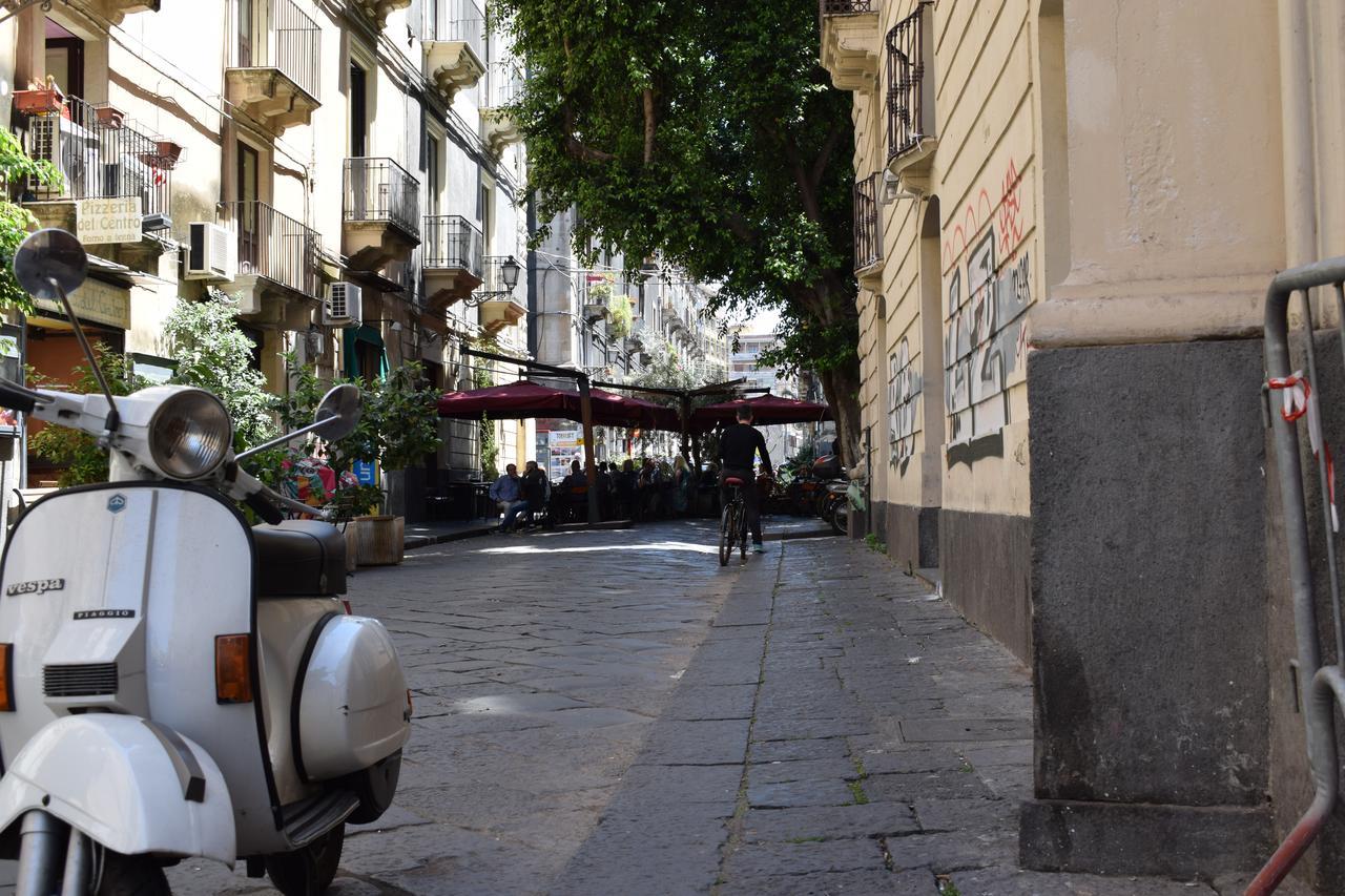 Il Cortiletto Di Piazza Verga Catânia Exterior foto